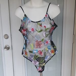 Sheer bodysuit floral pattern